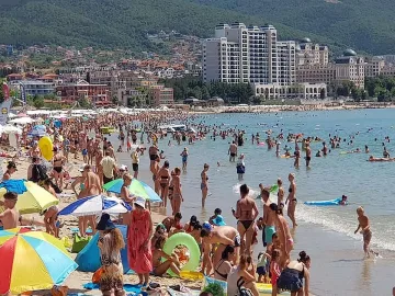 Табела "Само за бели" в Слънчев бряг?