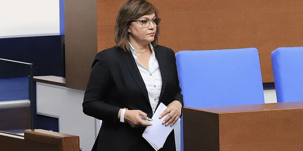 Нинова заплашена от бойкот на вота за лидер на БСП