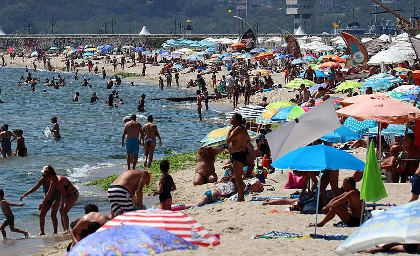 Туристи от Беларус спасяват сезона на юг