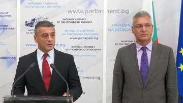 Топ кандидати се оттеглят от вота за лидер на БСП