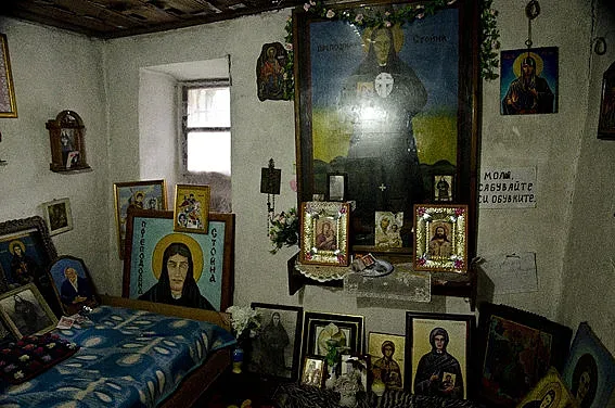 Учителката на Ванга лекувала с телепатия