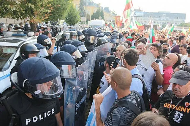 МВР: Частна фирма на протеста? Абсурд!