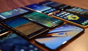Къде забраниха със закон интернета и смартфоните