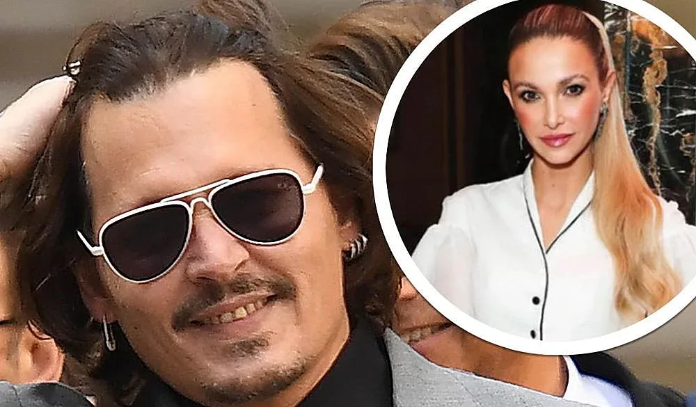 Изловиха Джони Деп с нова манекенка