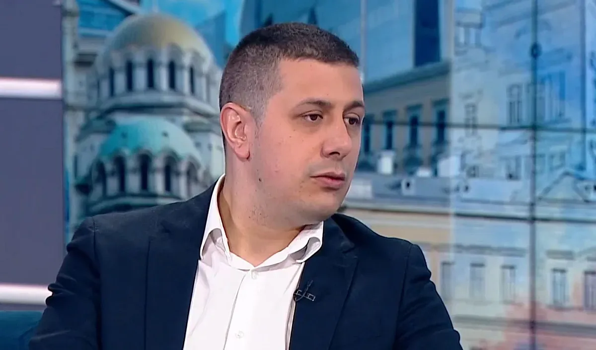 Нова мълния от БСП за Радев и похода срещу еврото