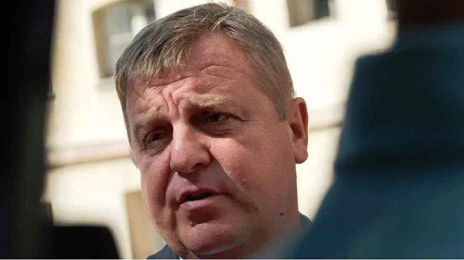 Каракачанов: Нямаме нужда от вътрешна война