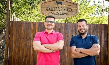 Любимец на премиера влиза във "Фермата"