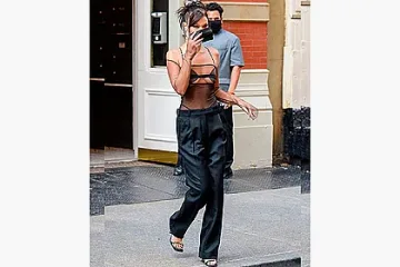 Любимката на Гришо с обувки в стил 90-те