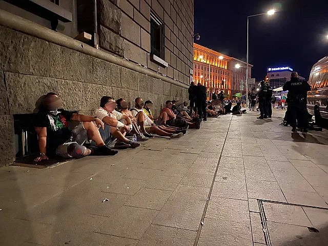 60 задържани.Цялата истина за бомбите по полицията