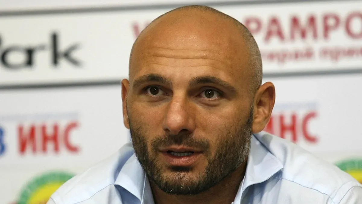 Стъки подивя срещу "тримата отровени"