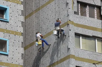 С 2 млрд. от държавата санираха 131 700 жилища, установи Сметната палата