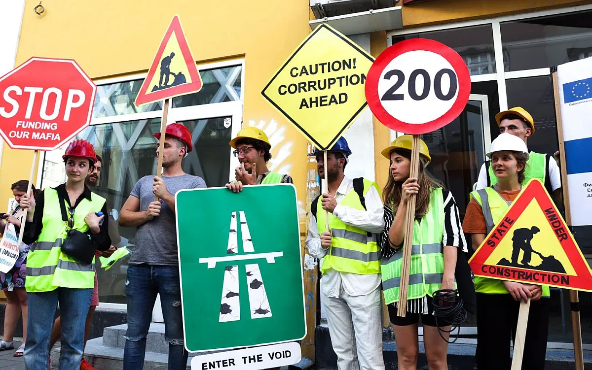 Протестърите се насочиха към Европа