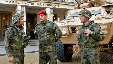 Армията застрахова коли за 3 млн.лева