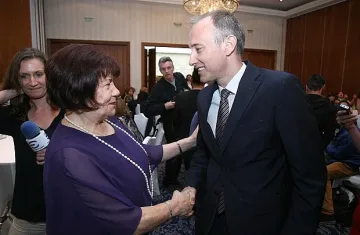 Допълнителни стимули за учителите