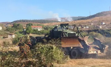 Укротиха огнената стихия в сливенско