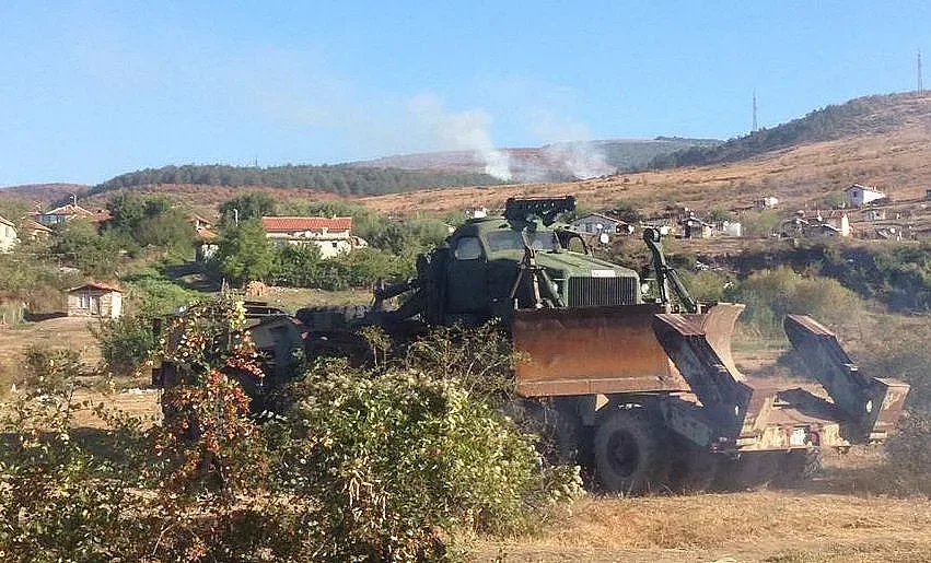 Укротиха огнената стихия в сливенско