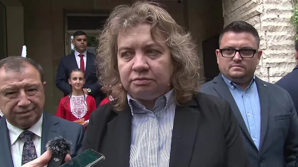 Киселова каза ще има ли референдум