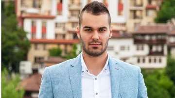 Новите шефове на Етър искат да върнат Петков