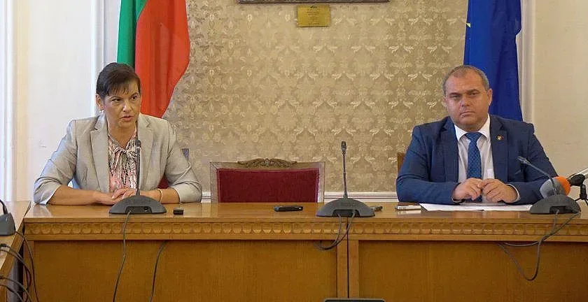 ВМРО с искания, за да подкрепят нова конституция