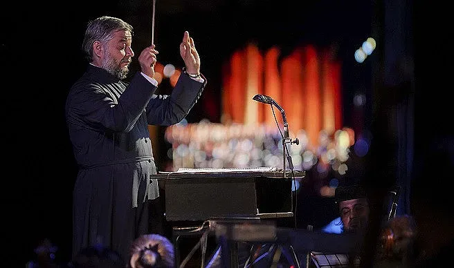 Митрополит Киприан дирижира в Стара Загора