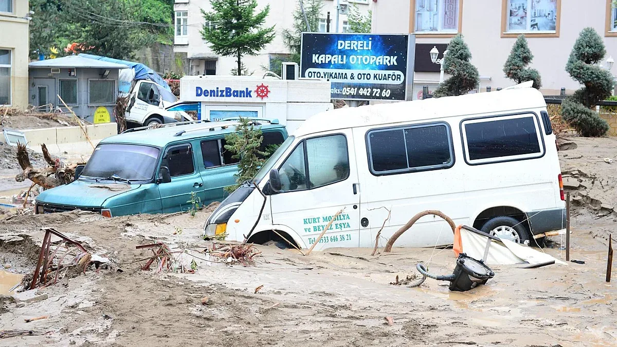 Порои взеха жертви в Турция