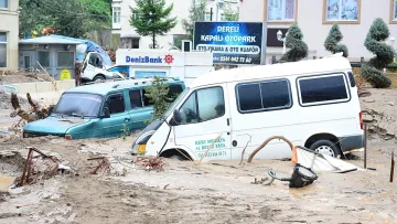 Порои взеха жертви в Турция