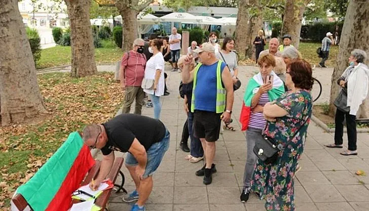 Контрапротест срещу блокадите на кръстовища