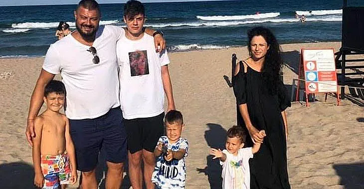 Бареков татко за пети път