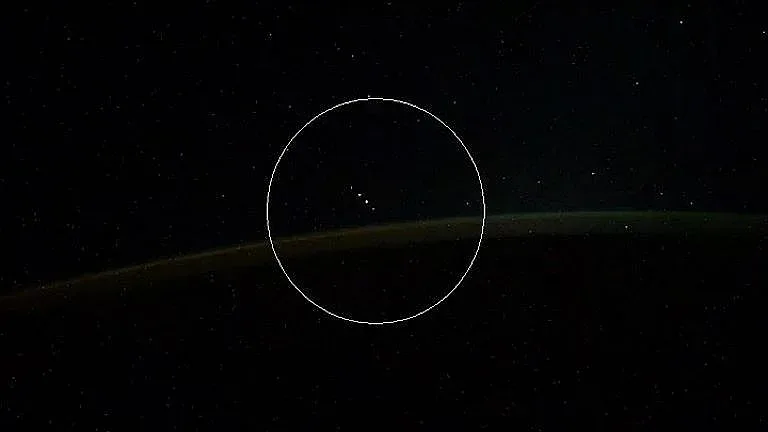 Шок! Космонавт видя 5 НЛО