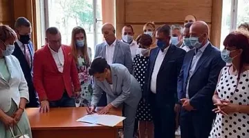 ГЕРБ  депозира  проекта за нова Конституция