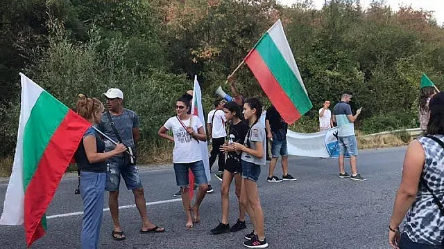 Потомците на Макиавели пробват да запушат страната