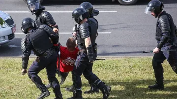 В Беларус стрелят срещу протестиращи