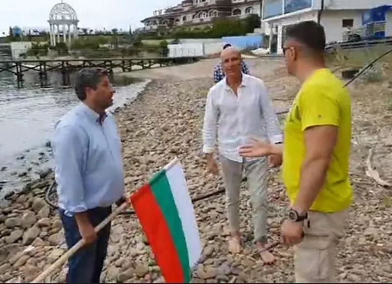 Хр. Иванов наказа шестима от НСО