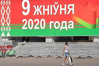 Лукашенко печели със 79,7%, тръгнаха протести