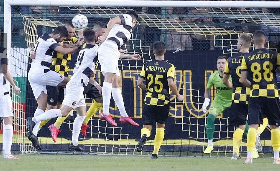 Обрат! Ботев взе дербито на Пловдив