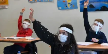 Ето как да пазите децата от грип и COVID-19
