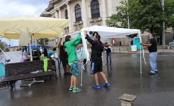 Бурята е с ГЕРБ – отнесе палатките