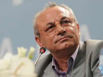 Доган прати хабер на политическите мишоци