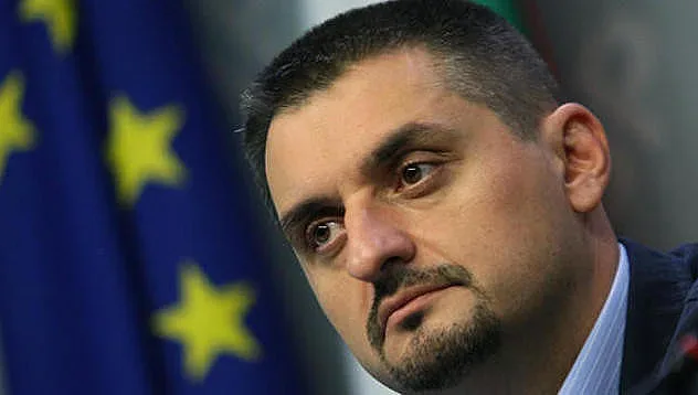Добрев: Блокираната държава е проблемът