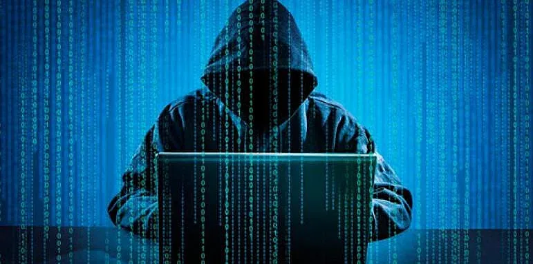 Арестуваха най-търсения хакер у нас