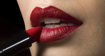 Ето защо червеното червило е магнит за мъжете