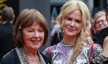 Никол Кидман гушна майка си след 8 месеца