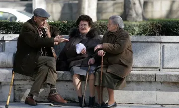 От 7 август плащат пенсиите + 50 лв. добавка