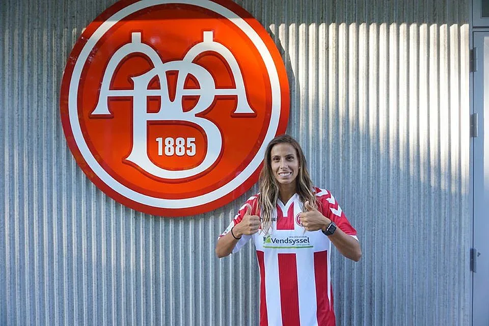 Датчани взеха най-добрата ни футболистка