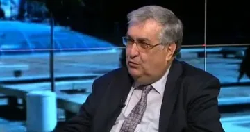 Близнашки разкри сценарии на Радев и протестите