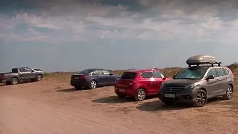 Плажът на Крапец превърнат в паркинг