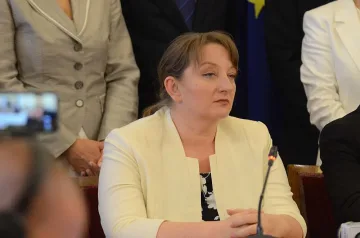 Сачева: Държавата трябва да помогне на родителите