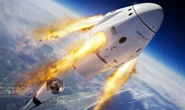 Астронавтите на Мъск се връщат до часове