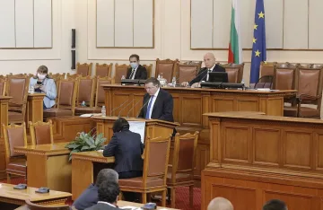 Болниците с умопомрачителен дълг от 700 млн. лева