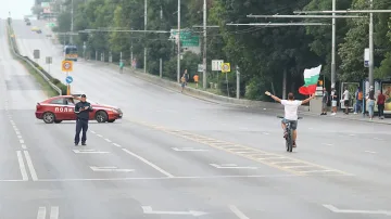Две кръстовища блокирани заради протестите